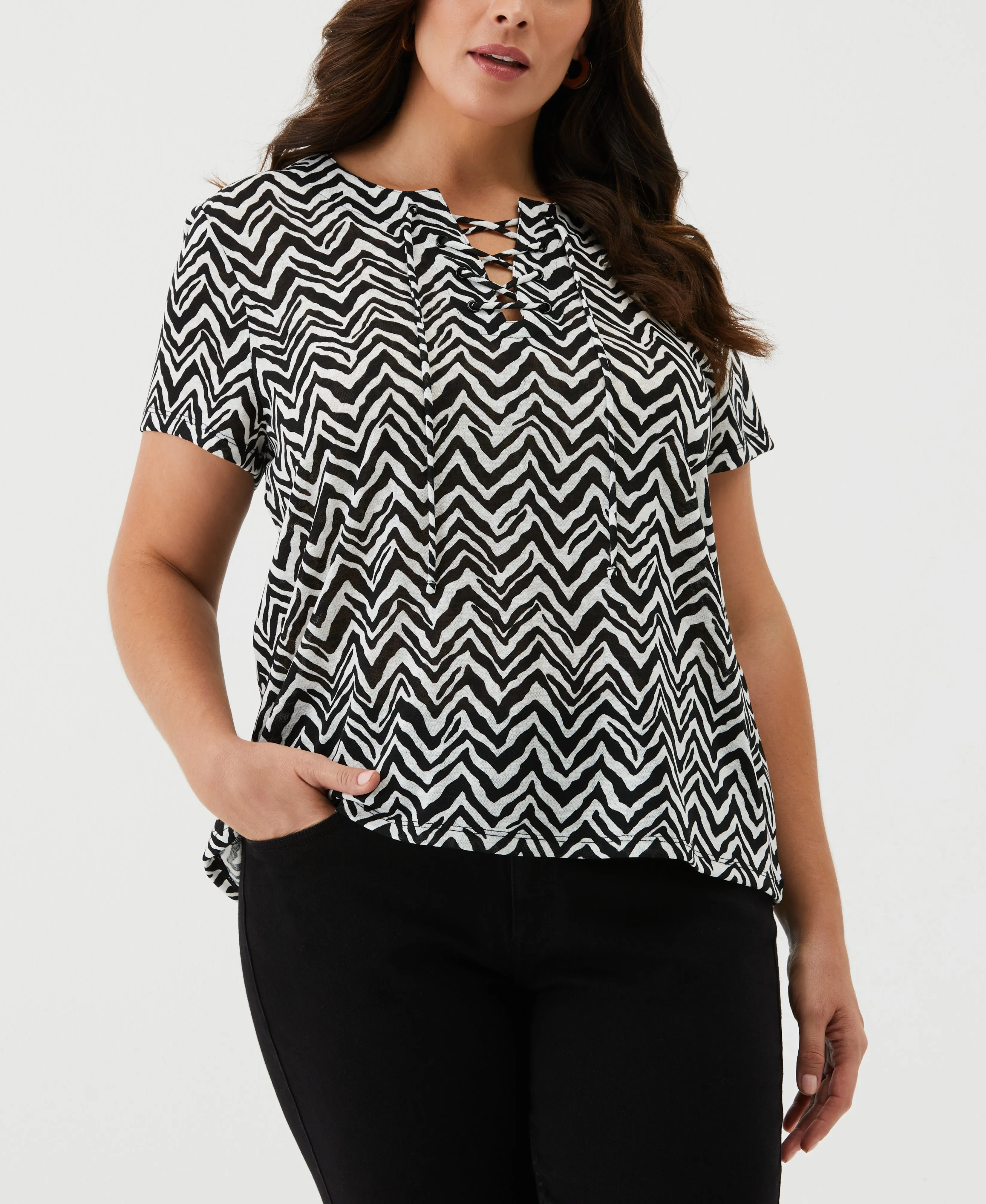 Plus Size Chevron Print Lace-Up Tee